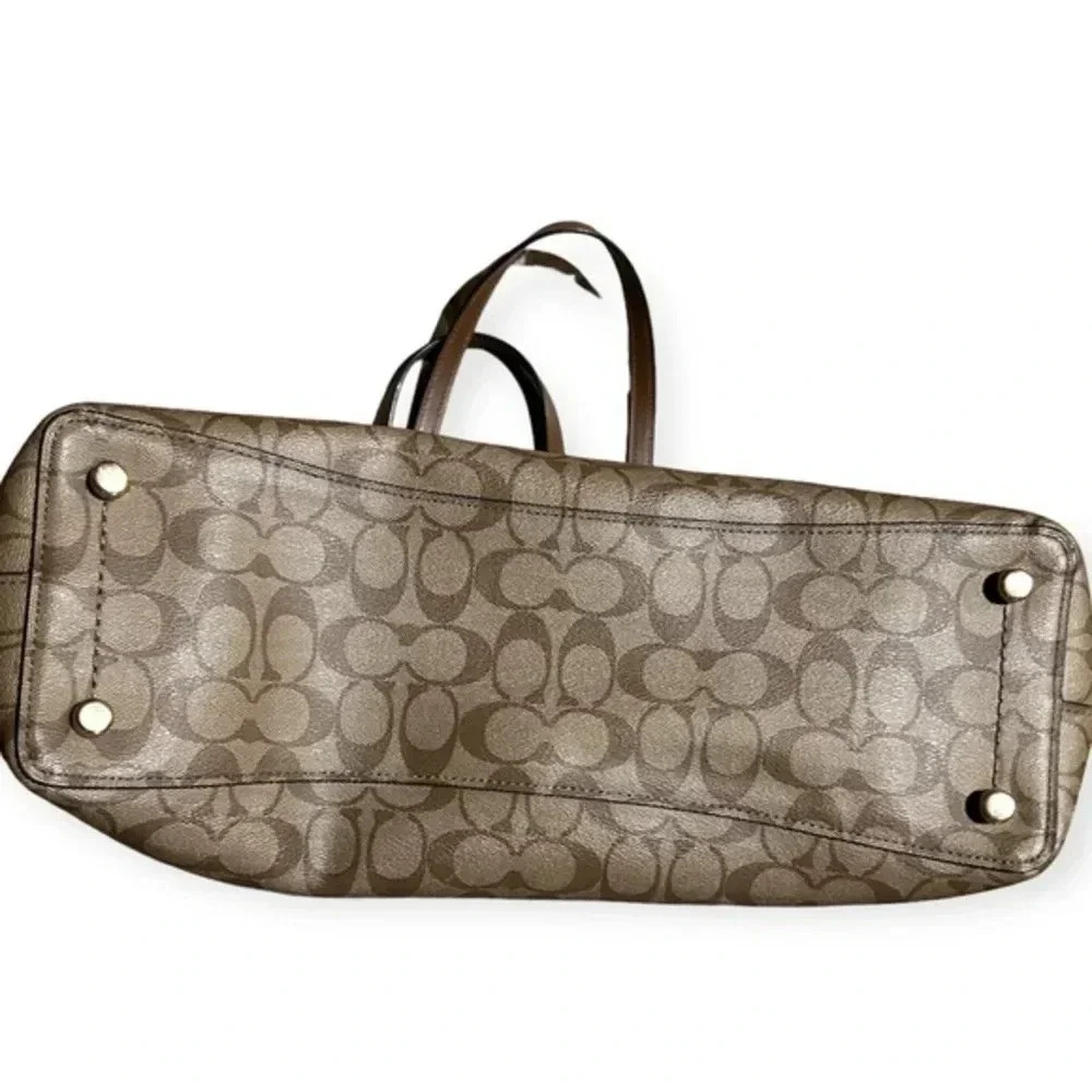 COACH Large Avenue Carryall In Signature Canvas - Picture 4 of 8